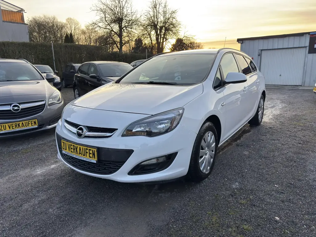 Opel Astra 1.6 Sports Tourer Selection