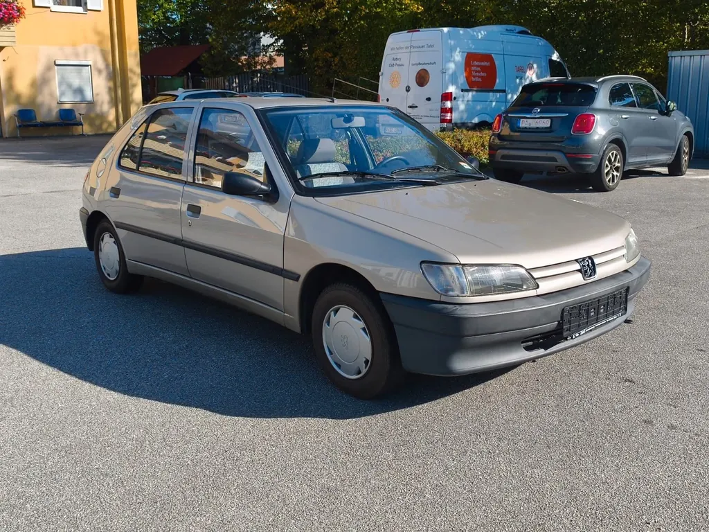 Peugeot 306