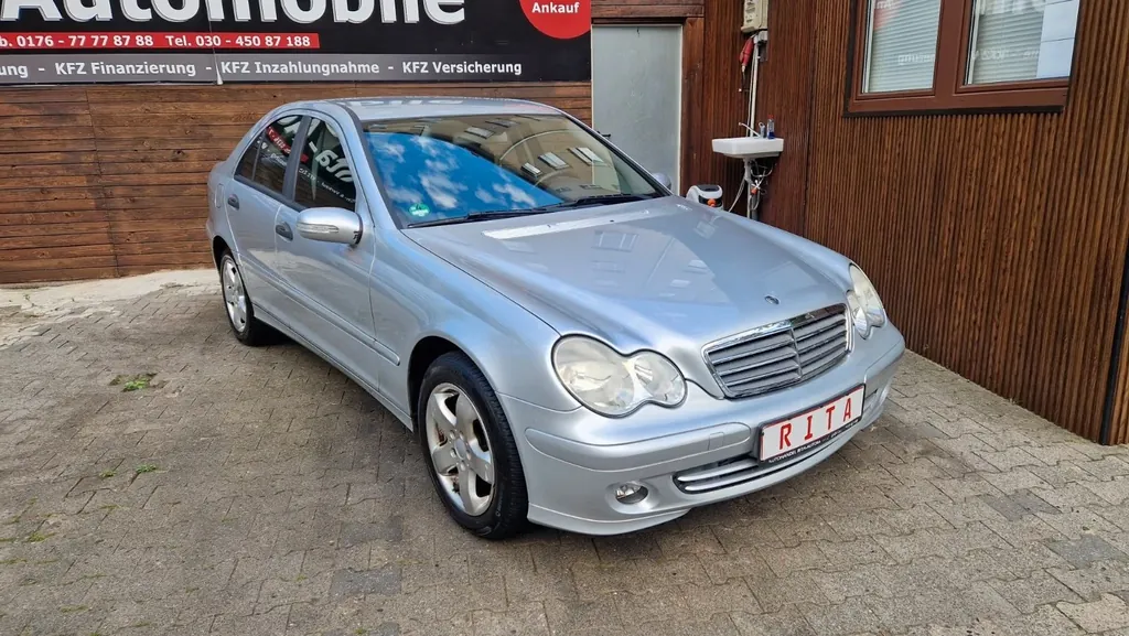 Mercedes-Benz C 200