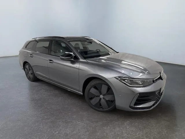 VW Passat Variant