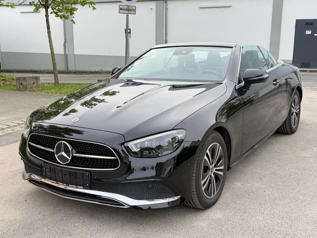 Mercedes-Benz E 200