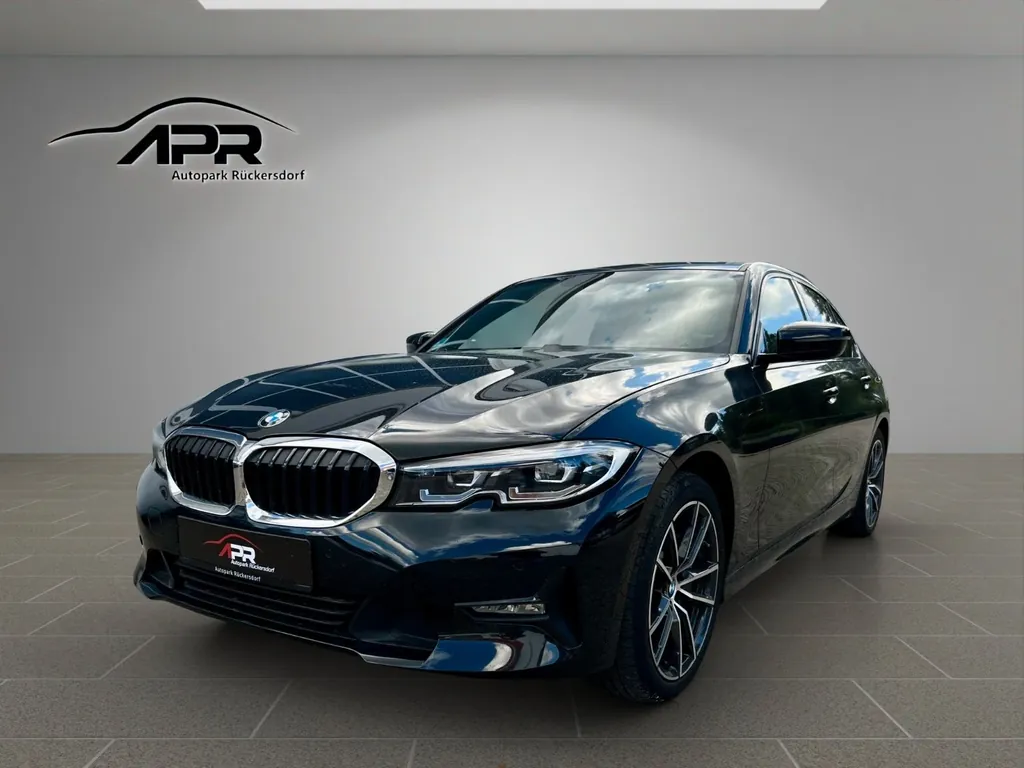 BMW 330