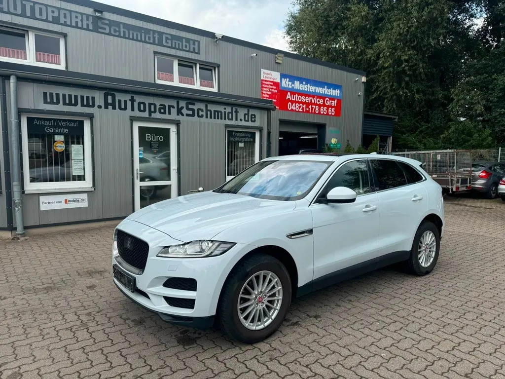 Jaguar F-Pace