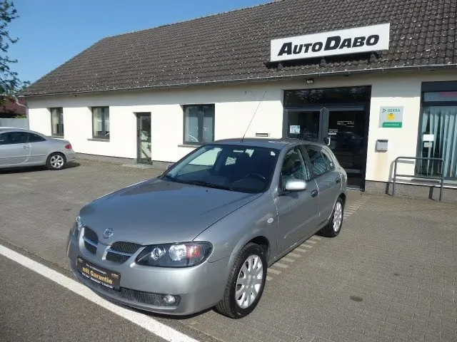 Nissan Almera