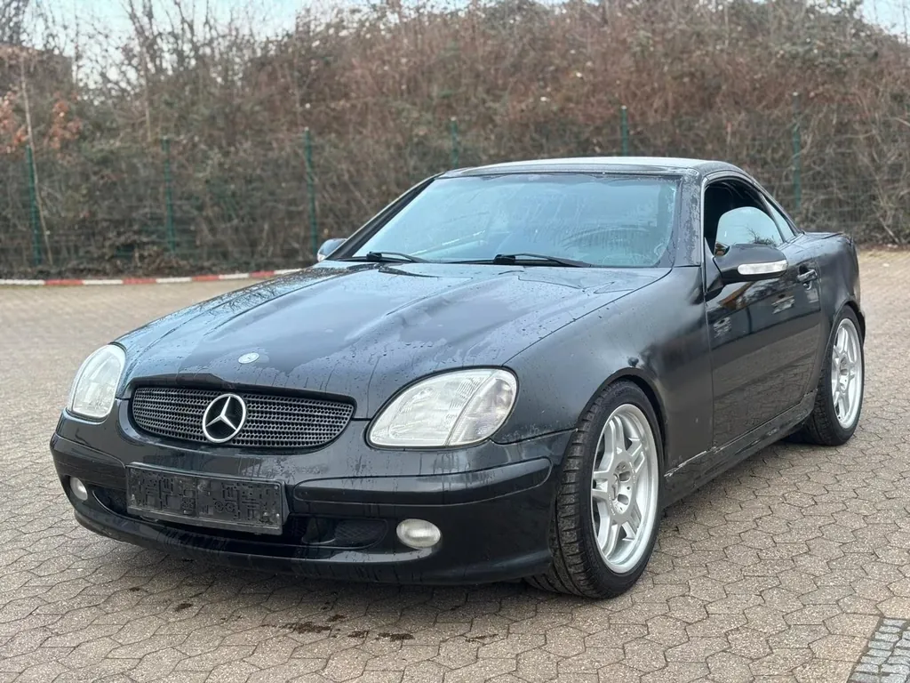 Mercedes-Benz SLK 320