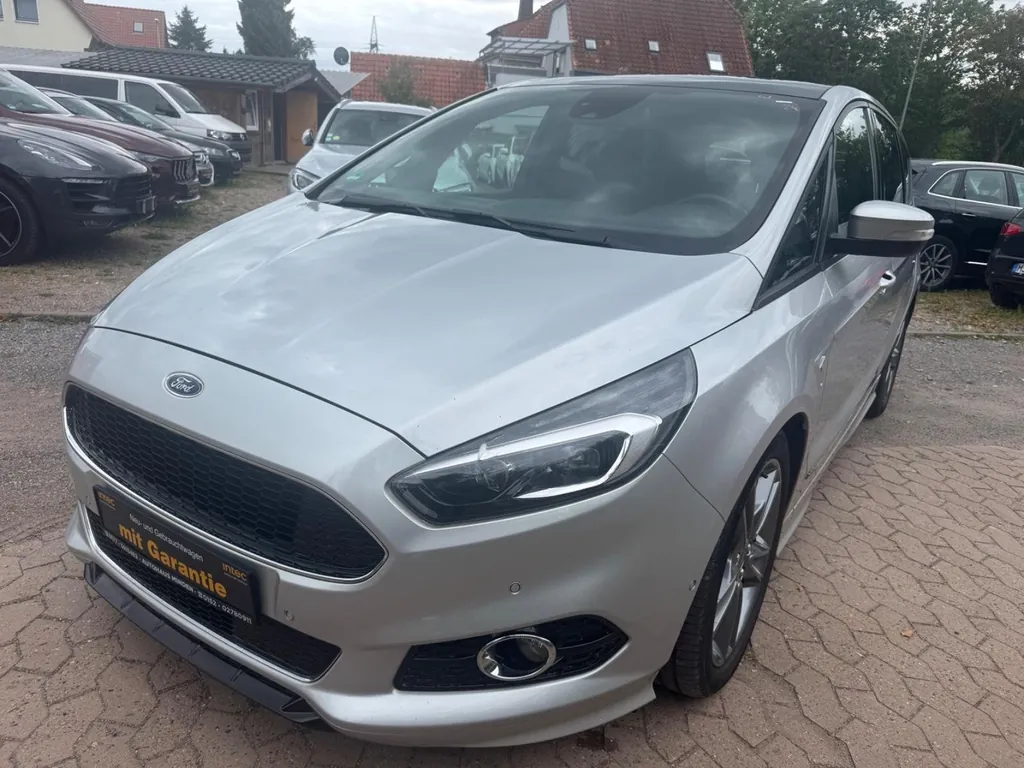 Ford S-Max