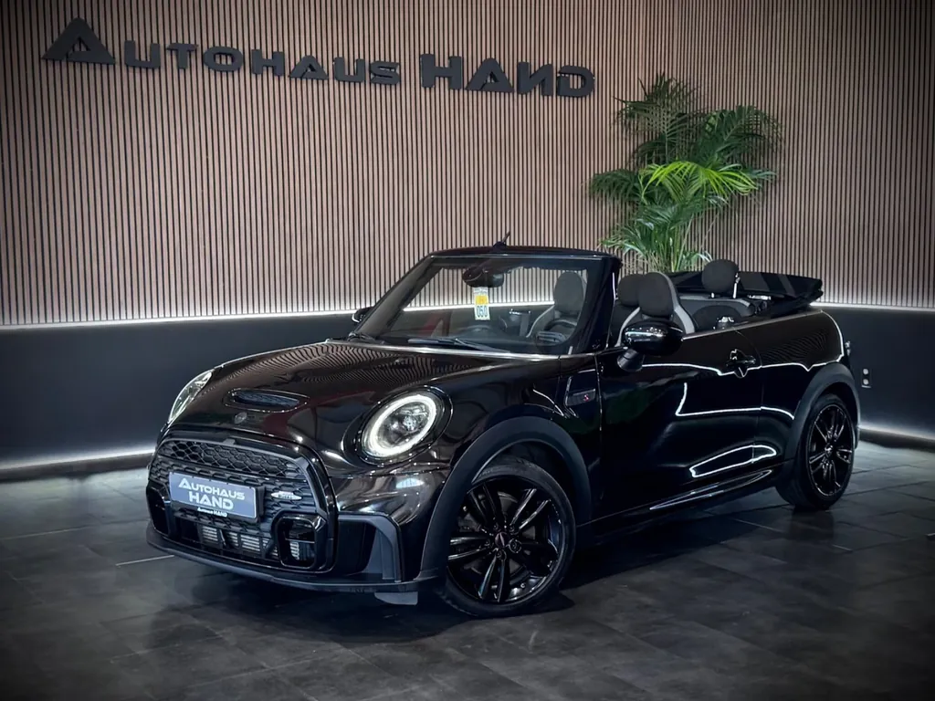 MINI John Cooper Works Cabrio