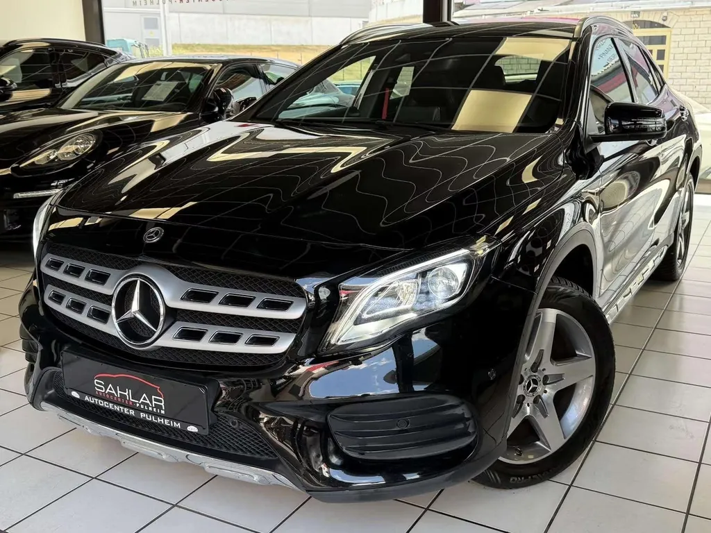 Mercedes-Benz GLA 180