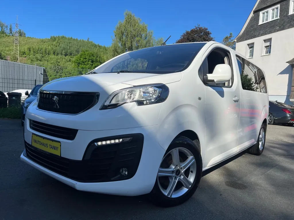 Peugeot Traveller