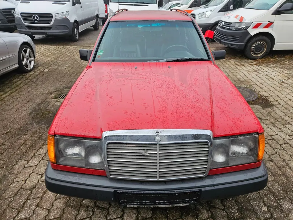 Mercedes-Benz 200