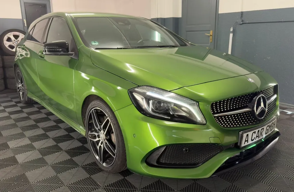 Mercedes-Benz A 220