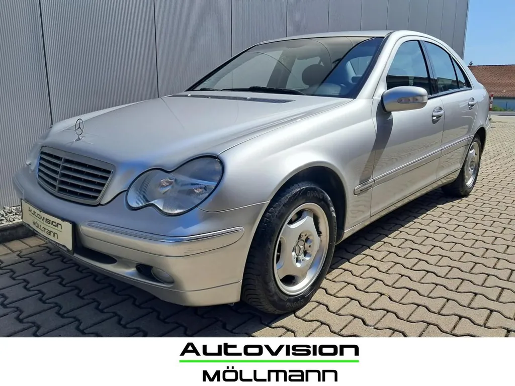 Mercedes-Benz C 180