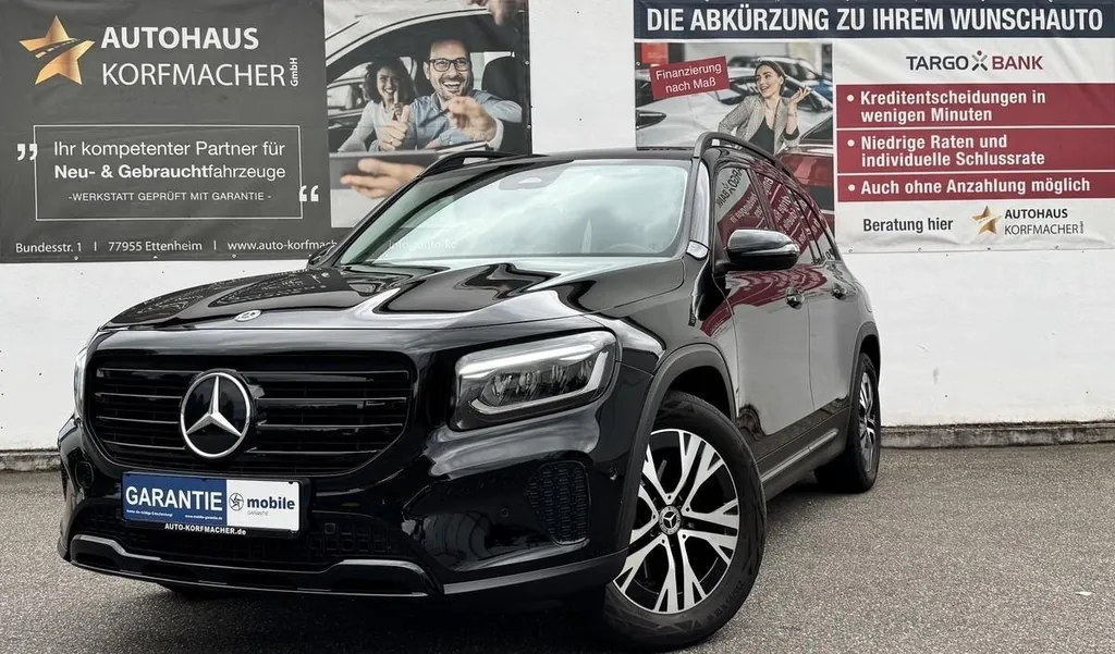 Mercedes-Benz GLB 200