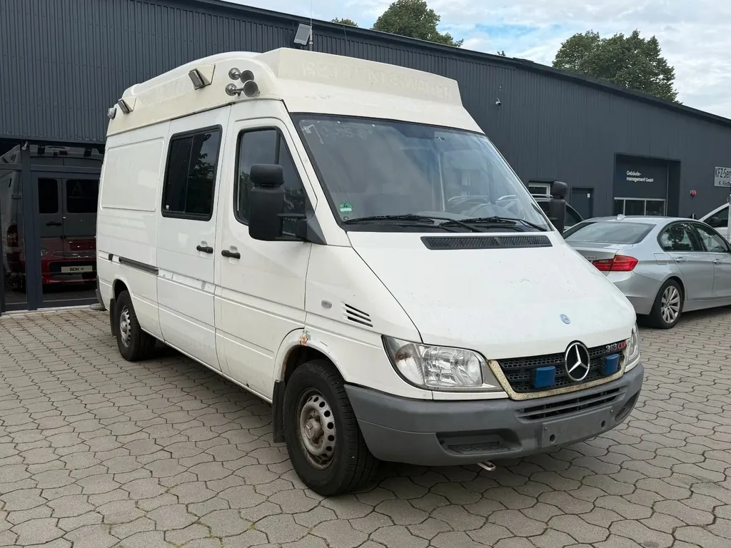 Mercedes-Benz Sprinter