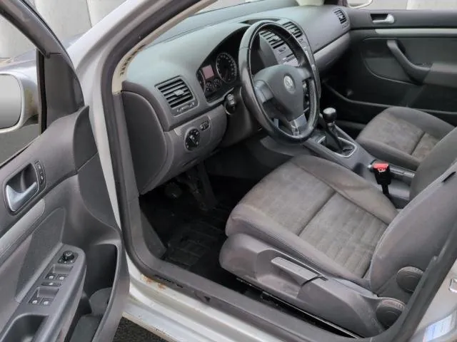 VW Golf