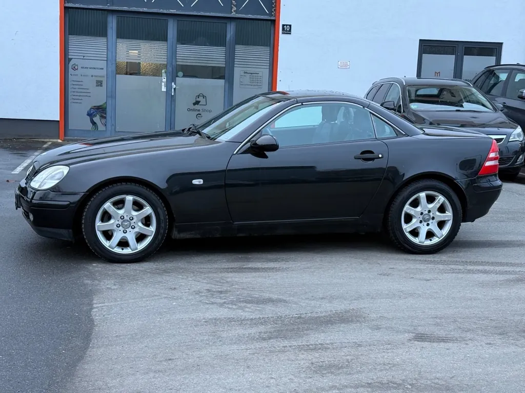 Mercedes-Benz SLK 200