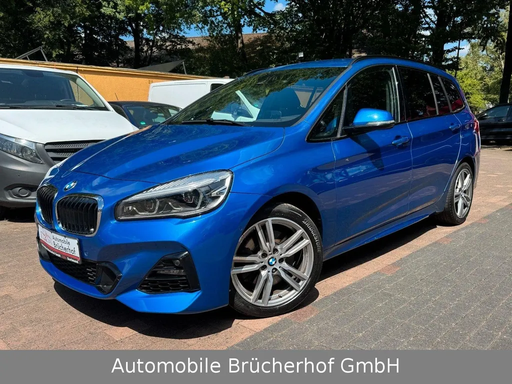 BMW 220