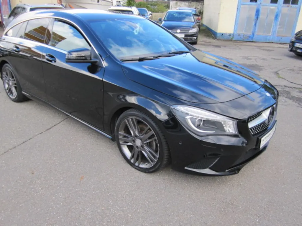 Mercedes-Benz CLA 220 Shooting Brake