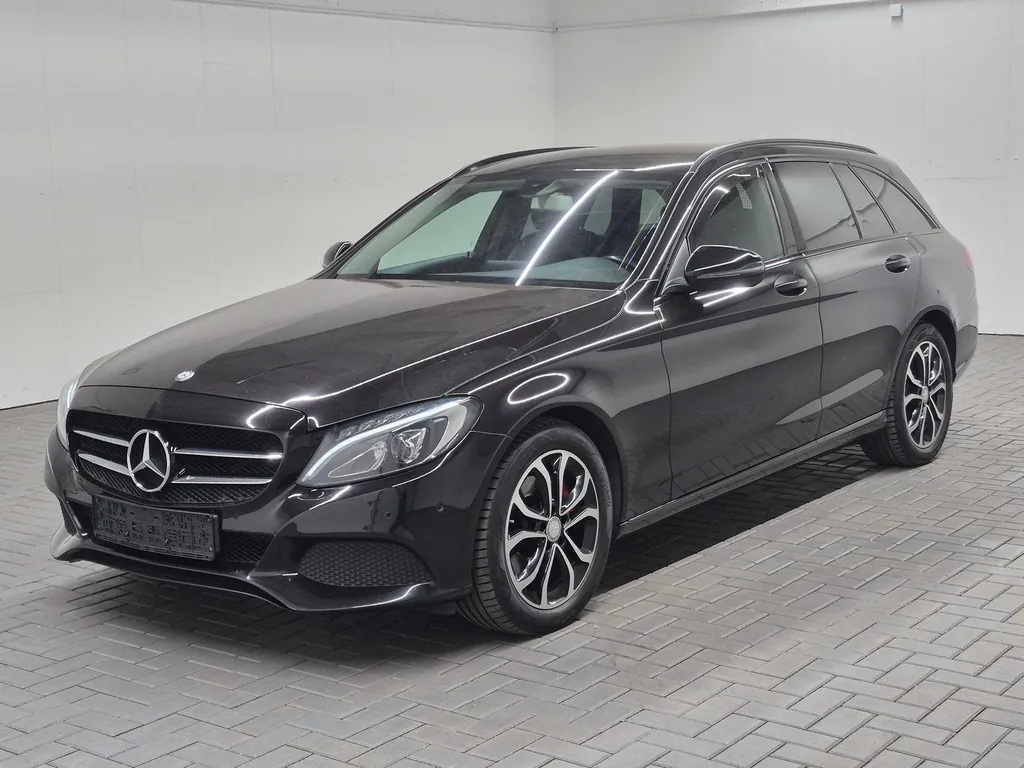 Mercedes-Benz C 220