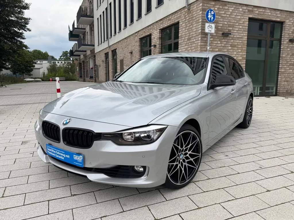 BMW 320
