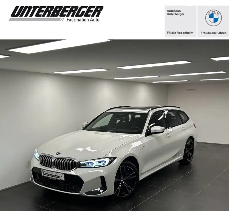 BMW 330