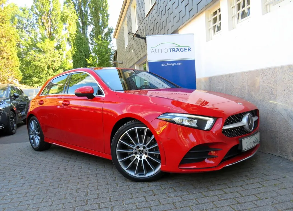 Mercedes-Benz A 220