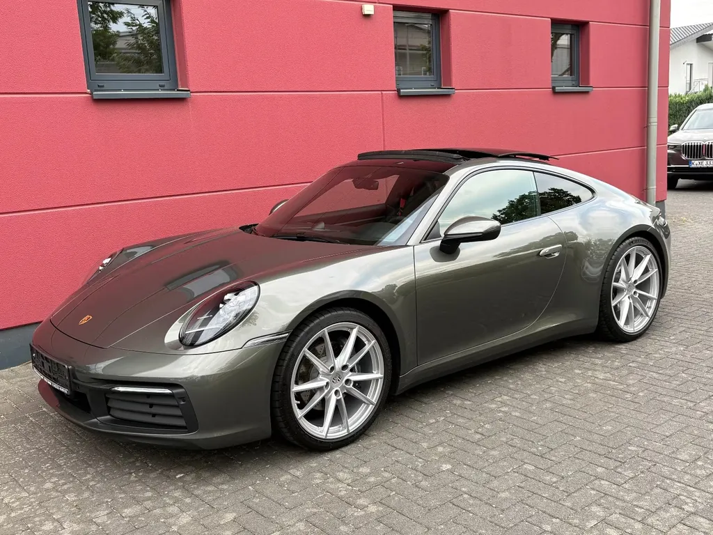 Porsche 992