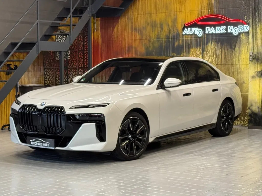 BMW 740