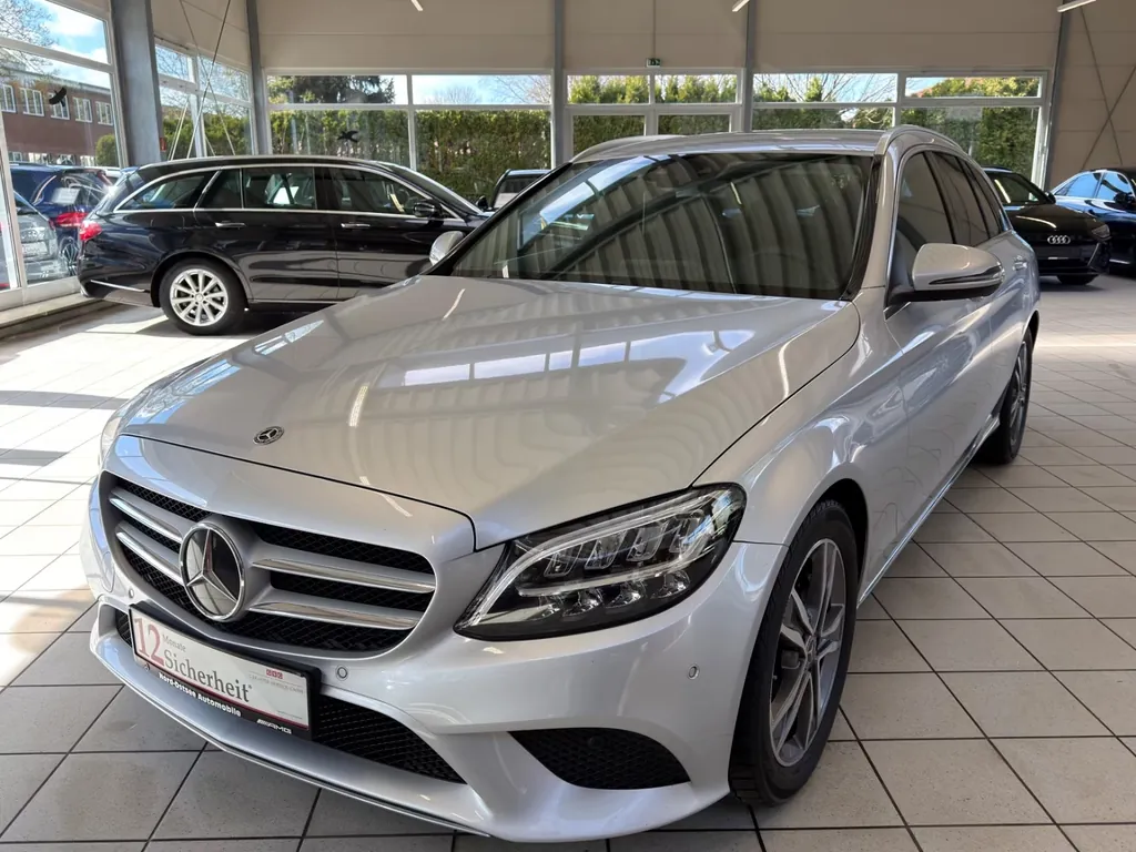 Mercedes-Benz C 220