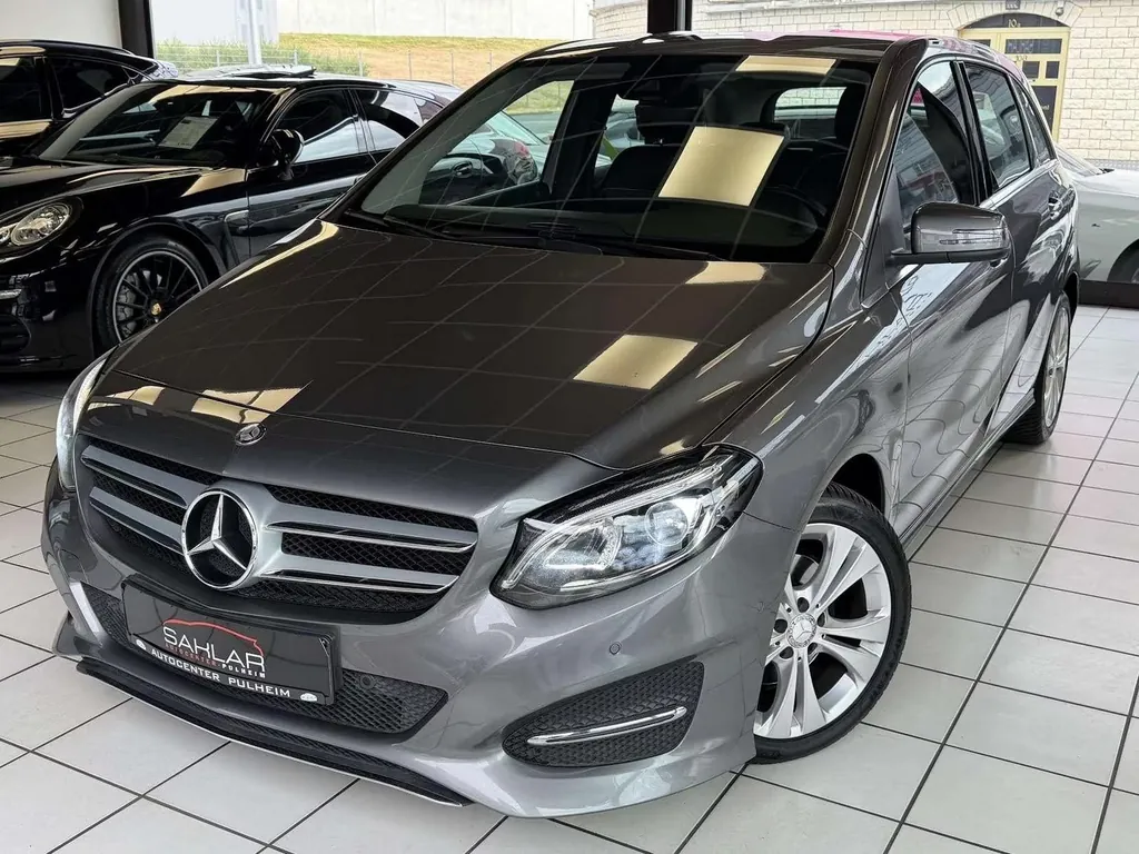 Mercedes-Benz B 200