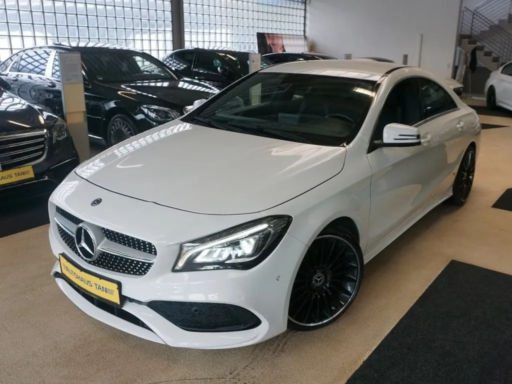 Mercedes-Benz CLA 200