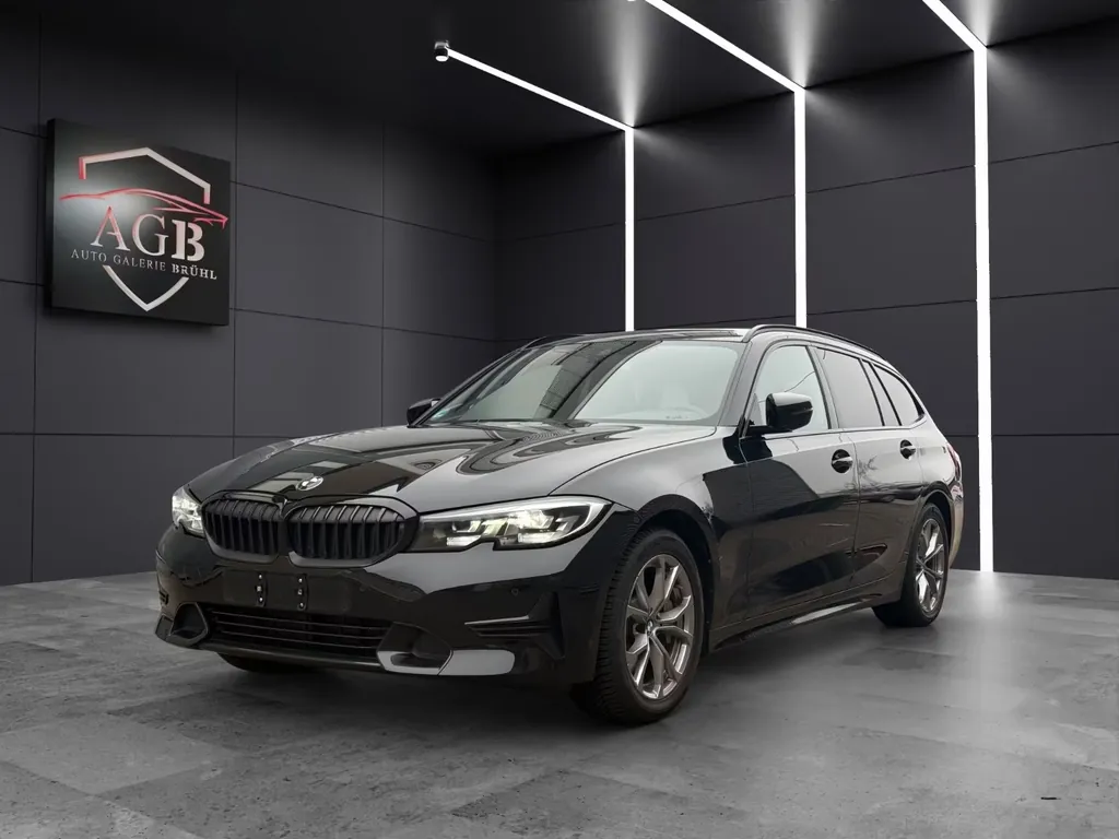 BMW 330