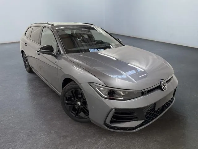 VW Passat Variant