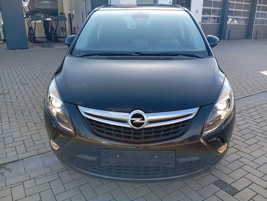 Opel Zafira Tourer