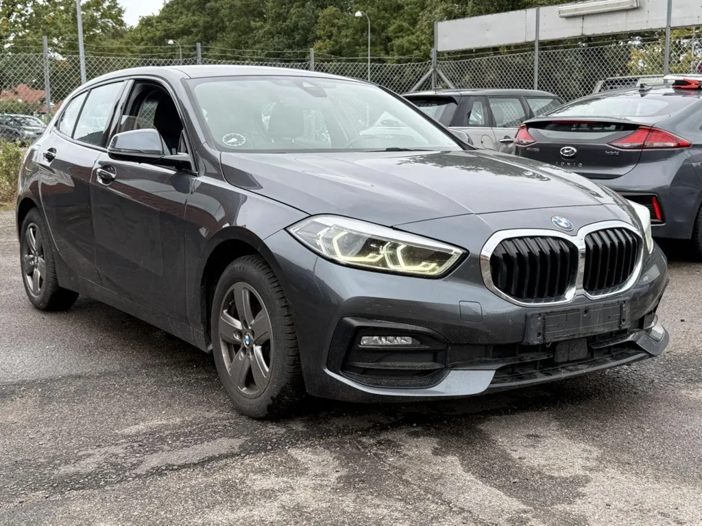 BMW 118