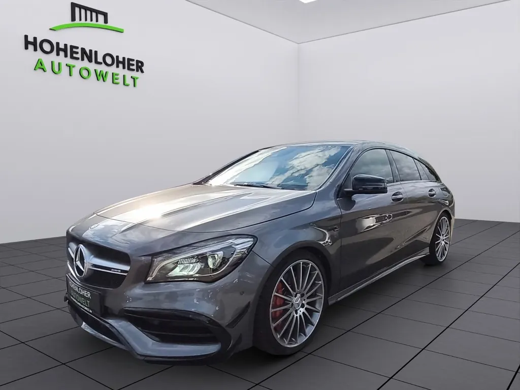 Mercedes-Benz CLA 45 AMG Shooting Brake