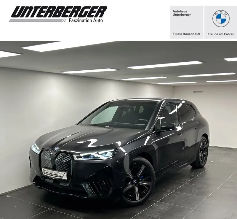 BMW iX