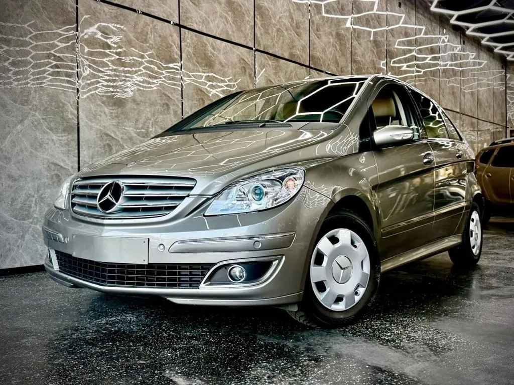 Mercedes-Benz B 170