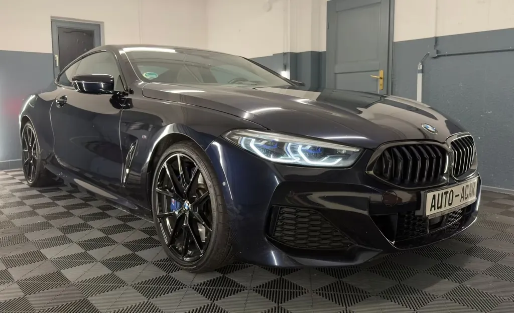 BMW 840