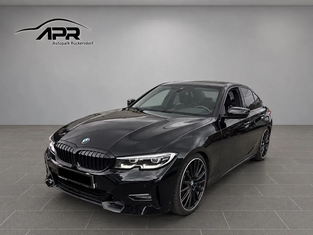BMW 330
