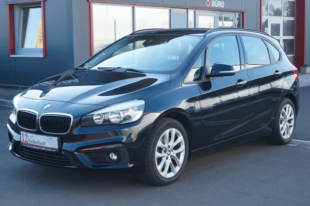 BMW 218