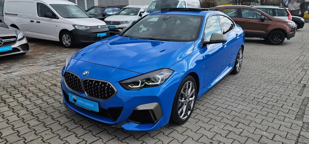 BMW M235