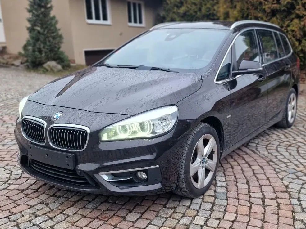 BMW 220