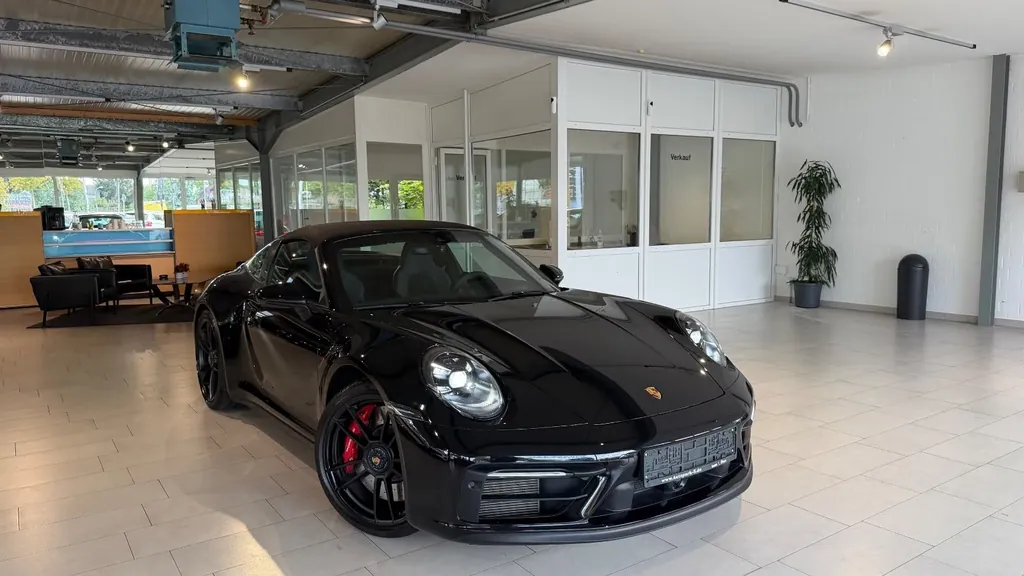 Porsche 992