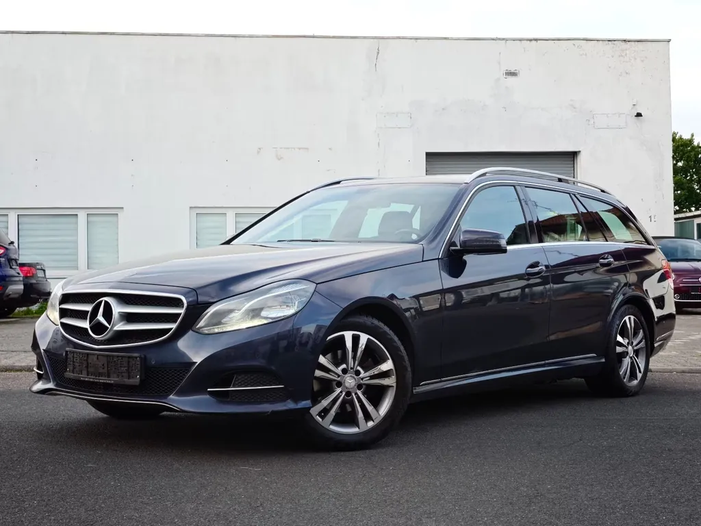 Mercedes-Benz E 200