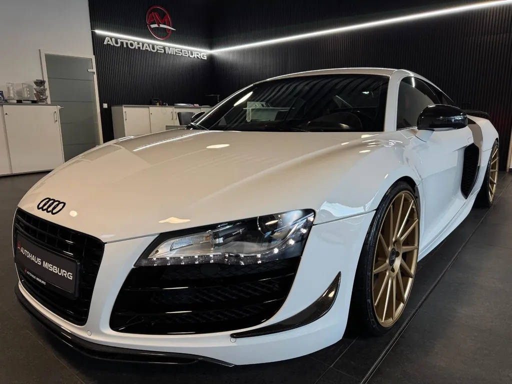 Audi R8