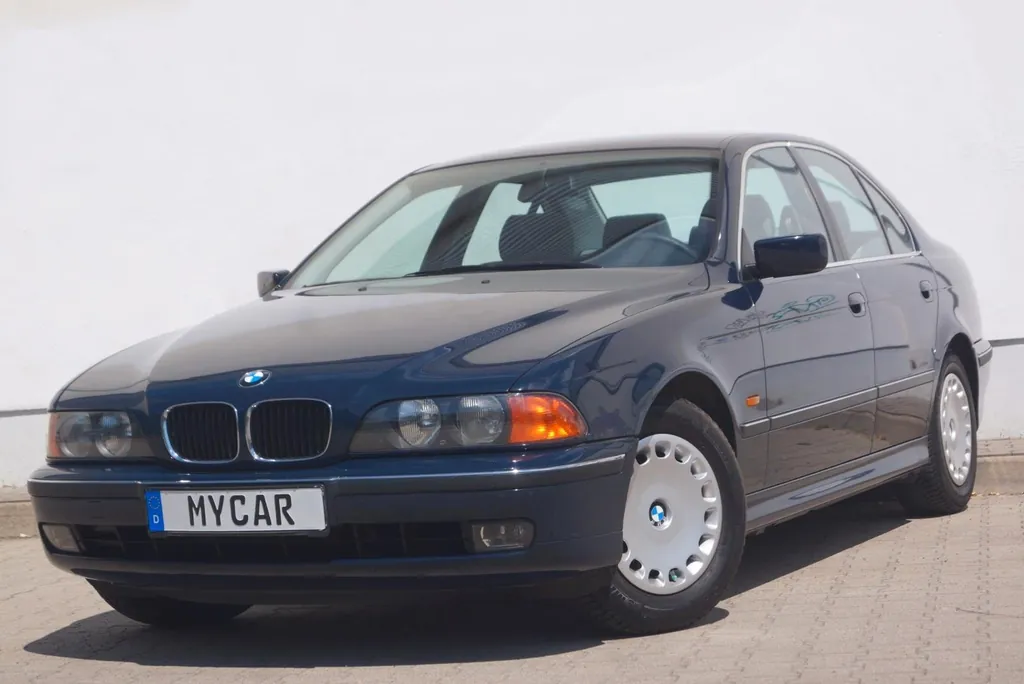 BMW 523