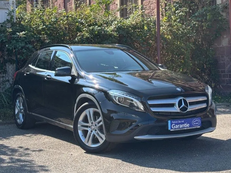 Mercedes-Benz GLA 200