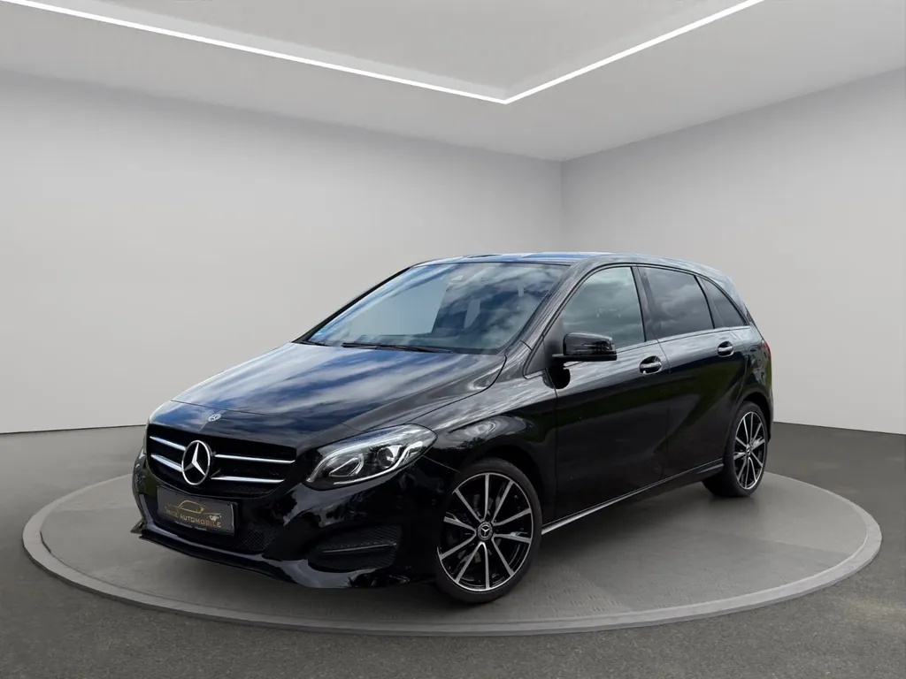 Mercedes-Benz B 180