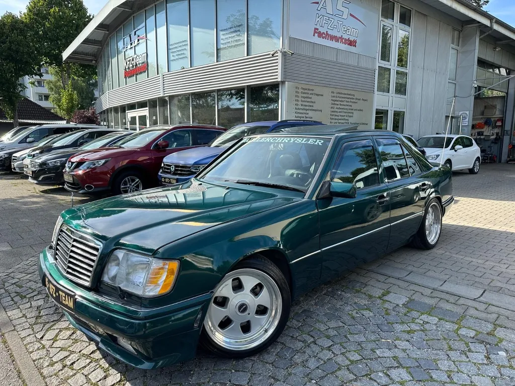 Mercedes-Benz E 280